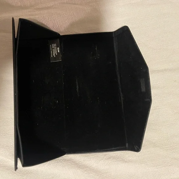 Quay Hyped Up Sunglasses - Picture 6 of 6